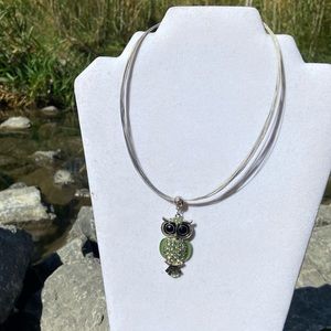 Vintage silver green enamel and rhinestones perch owl pendant necklace. Used.